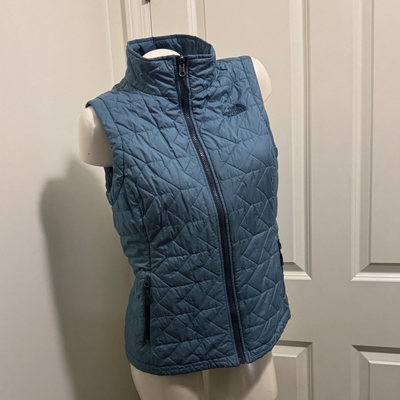 The North Face Jackets & Blazers - The North Face Women's Quilted Blue Vest
